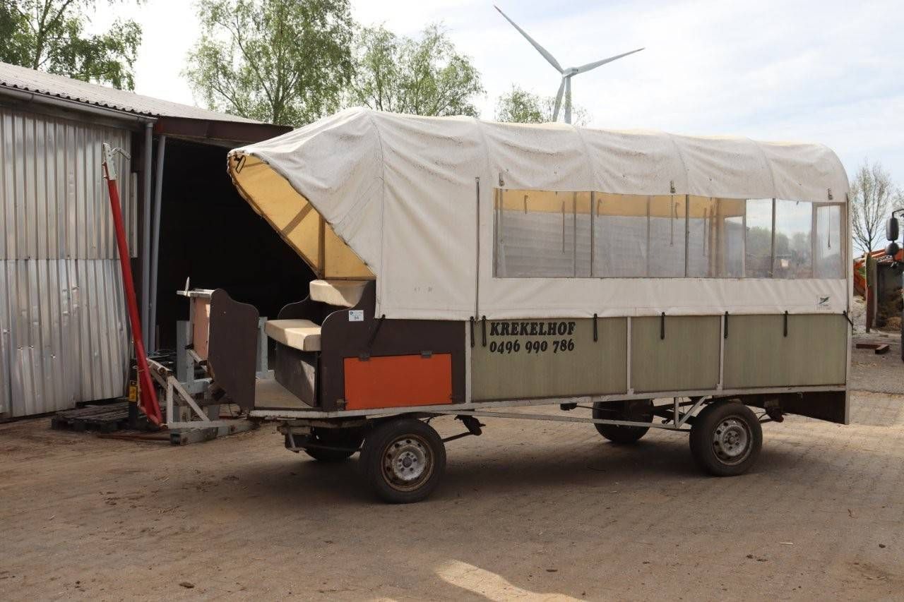 Covered Wagon (Margin)
