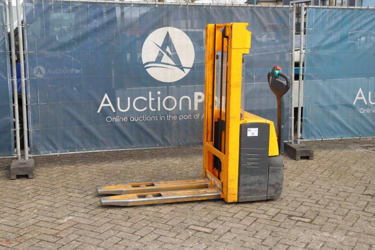 Stacker Jungheinrich EJC 110 Electric 1000kg