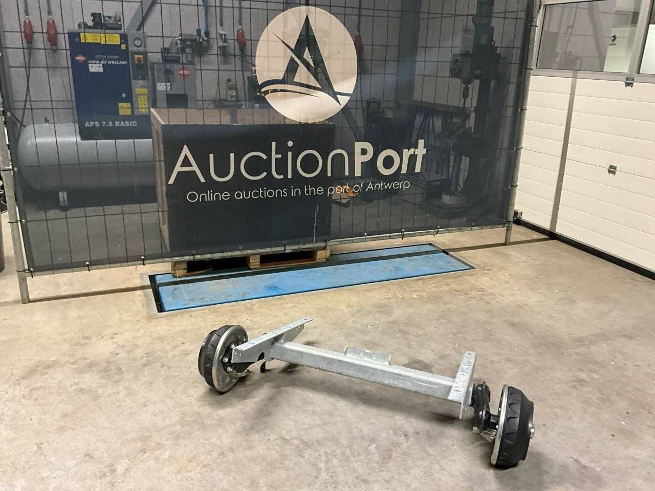 As 1800kg