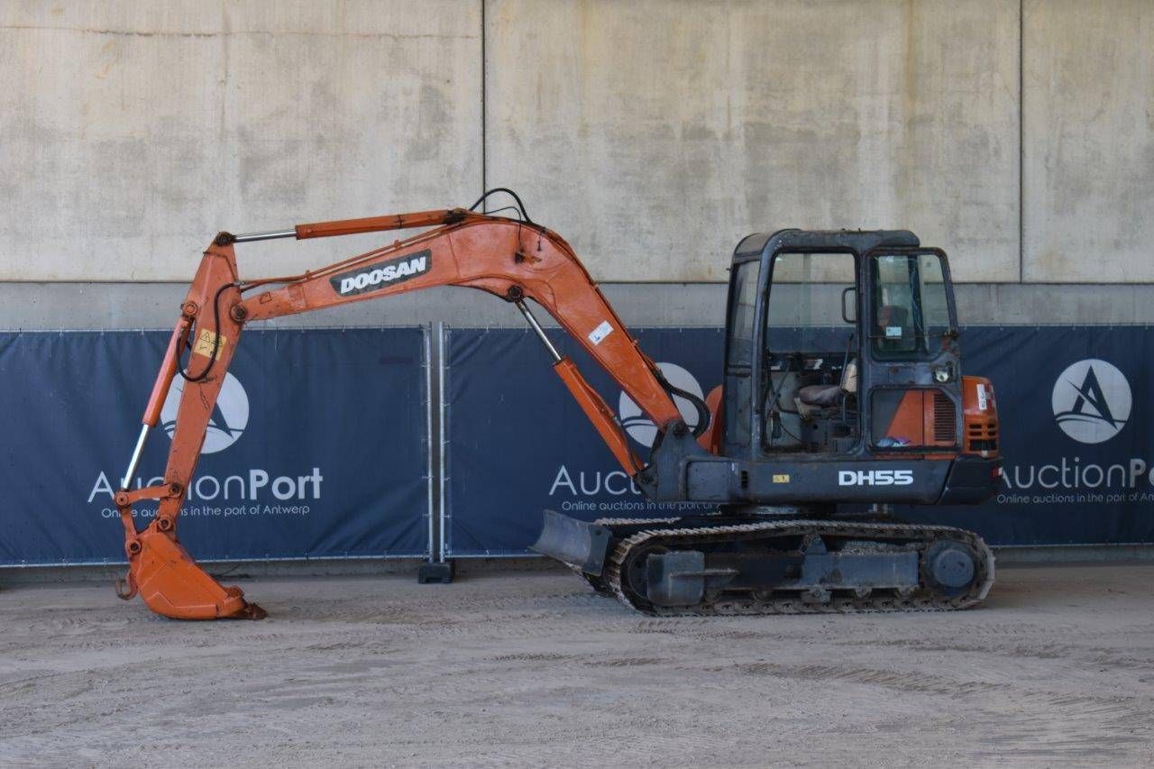 Crawler excavator Doosan DH55-V Diesel