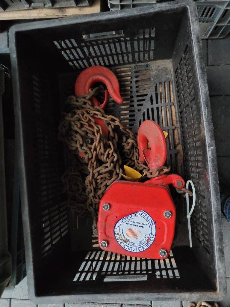 Chain hoist Mennens 3000kg