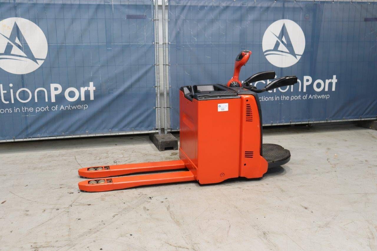 Pallet truck Linde T20AP 2000kg 2012