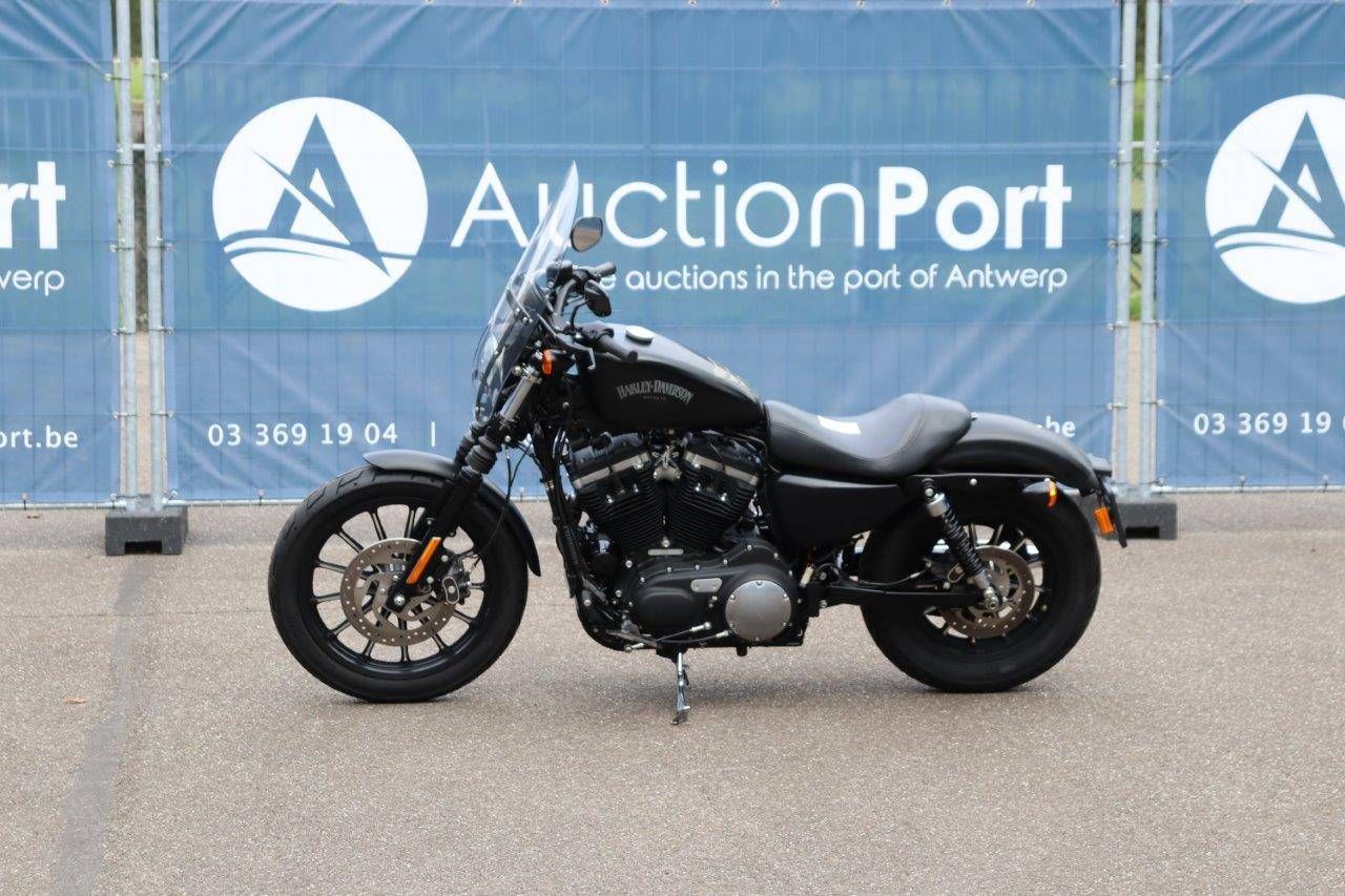 Motorcycle Harley-Davidson Sportster XL 883 Iron Petrol 2015