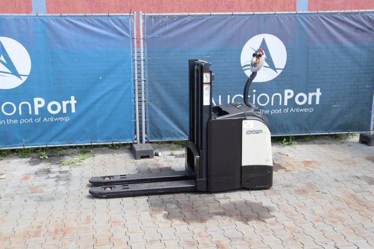 Stapelaar Crown DT3040 Elektrisch 2000kg 2017