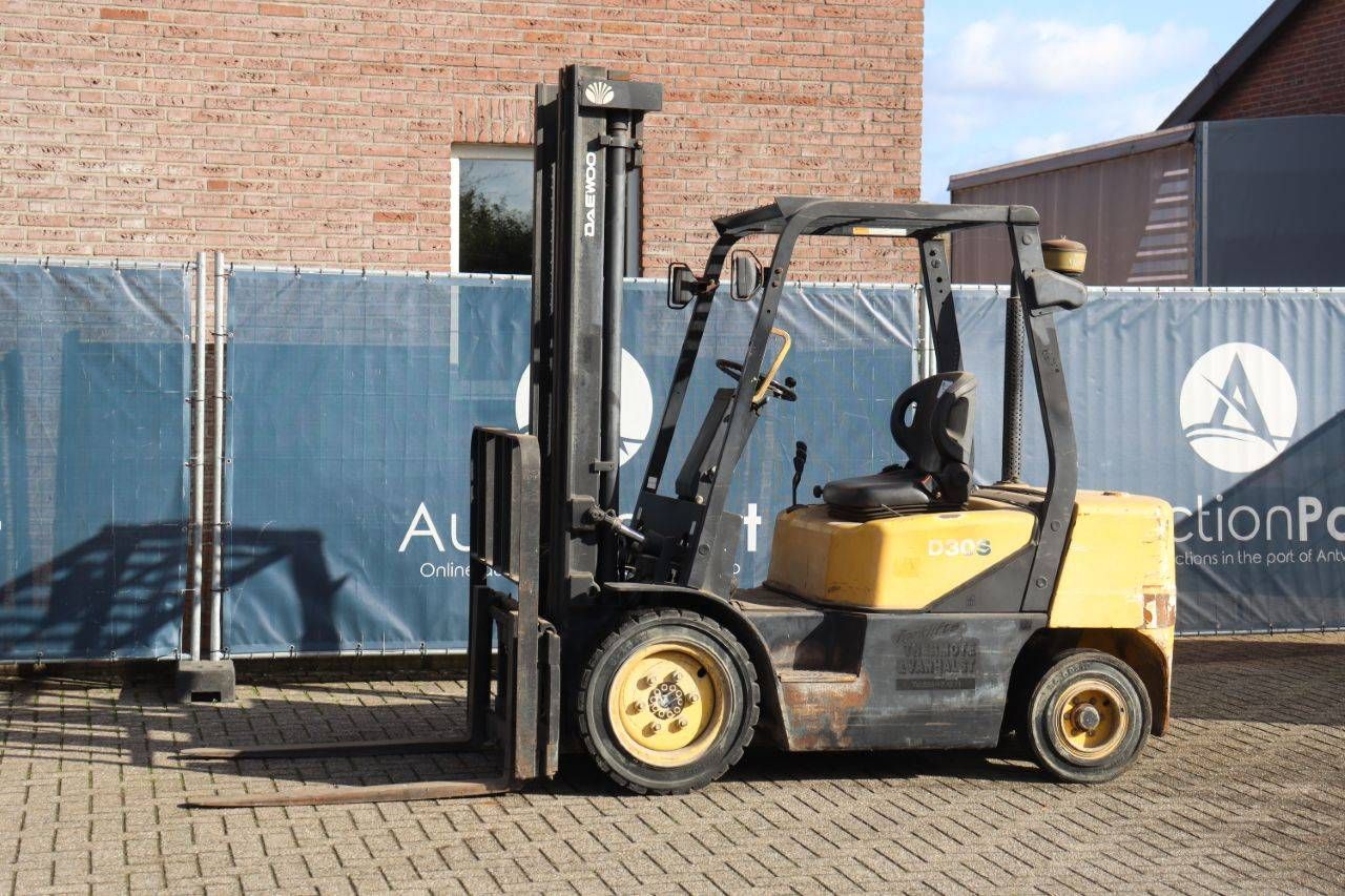Forklift Daewoo D30S-3 Diesel 3000kg 3.95m 2005