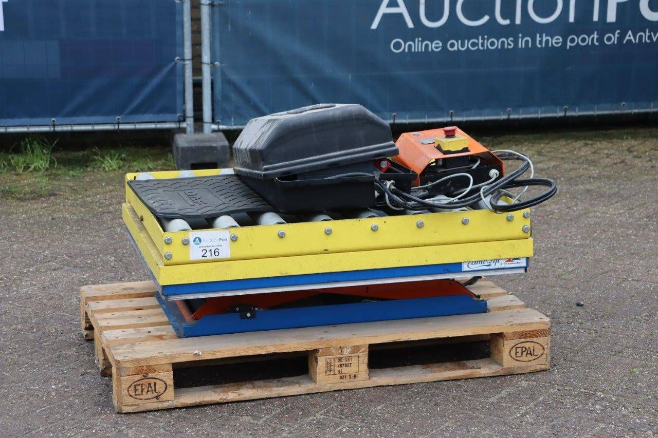 Construction lift Edmo Lift TCR500 Electric 2002