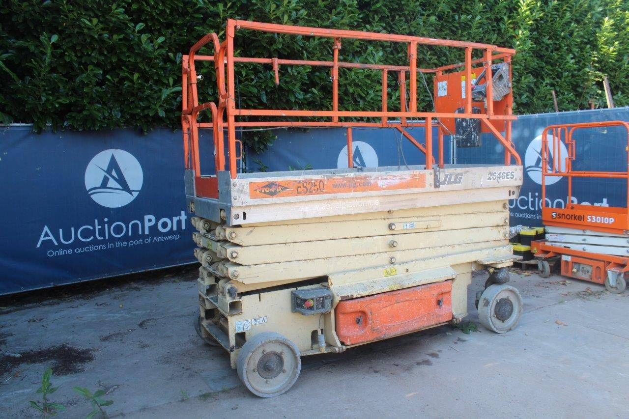 Scissor lift JLG 2646ES Electric 10m 