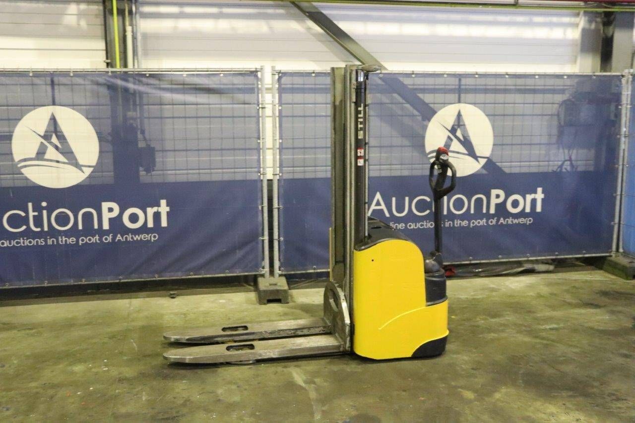 Stacker Still Electric 1000kg
