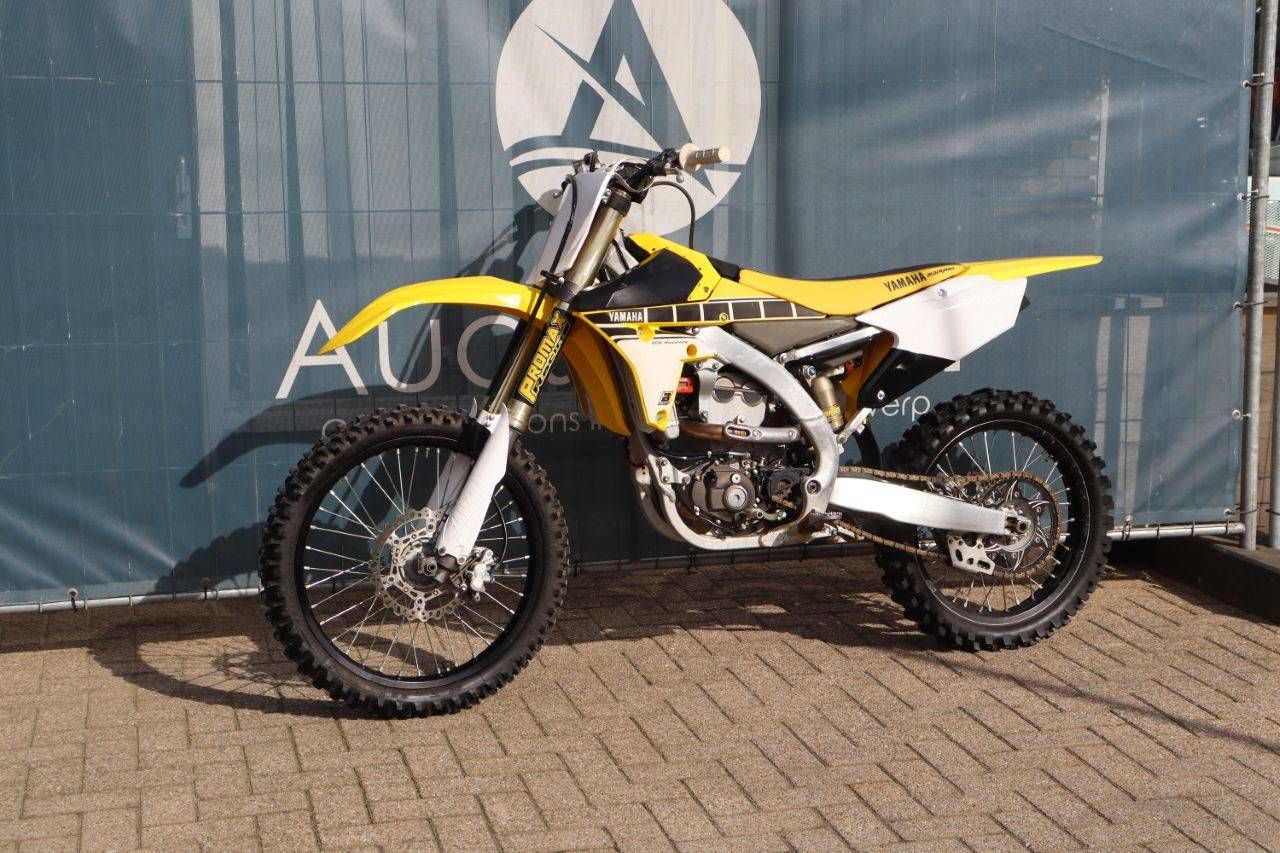 Yamaha Promax Motocross Bike Petrol (Margin)
