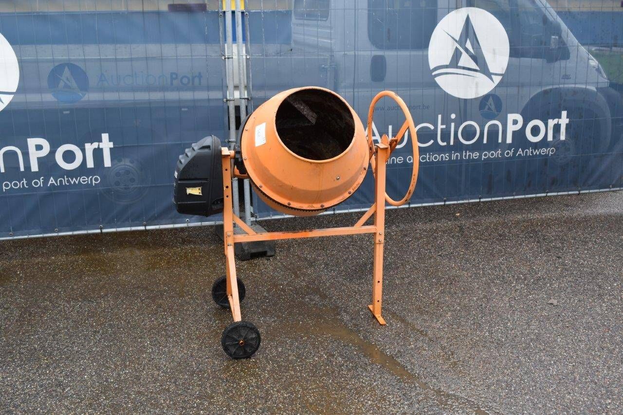 Concrete mixer (Margin)