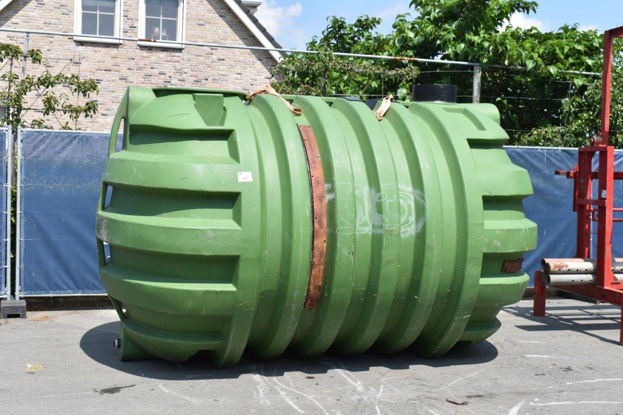 Water tank 