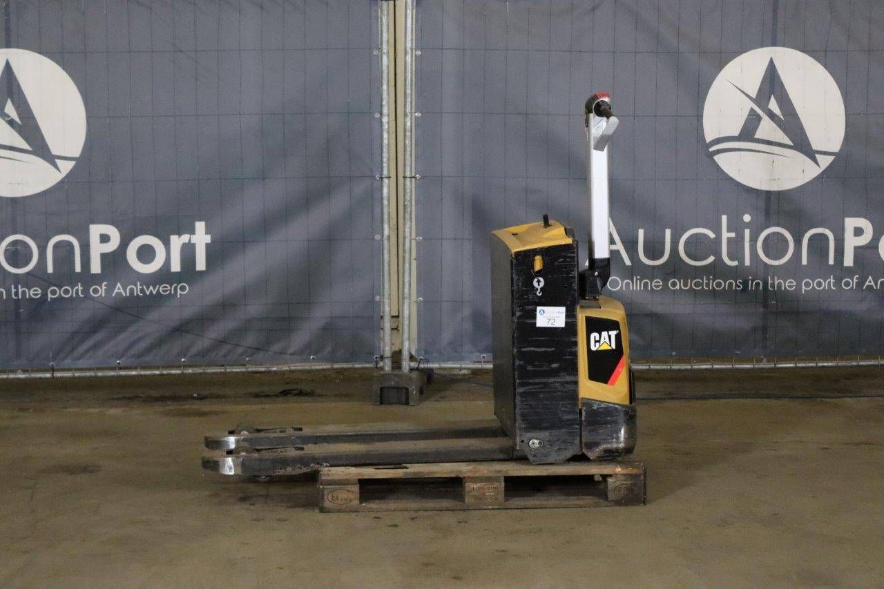 Pallet truck Caterpillar NP16N2 Electric 1600kg 2014