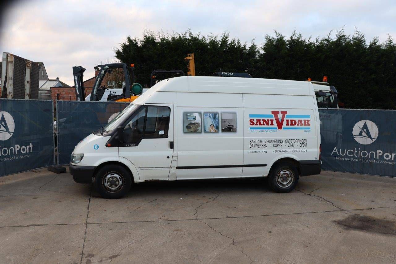 Van Ford Transit 125 T330 Diesel 145hp