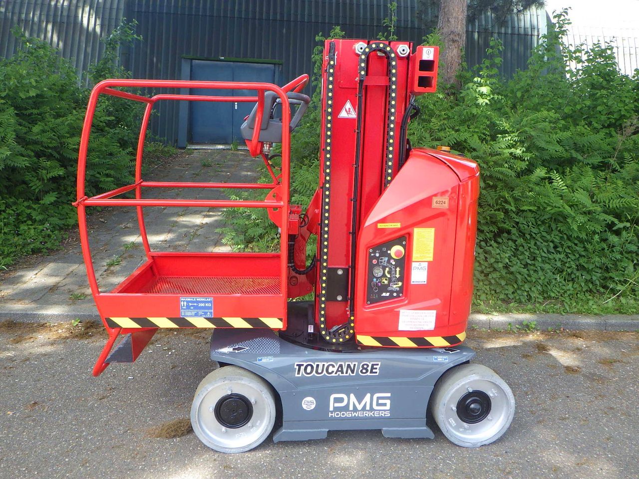 Mast lift JLG Toucan 8E Electric 8.20m 2016