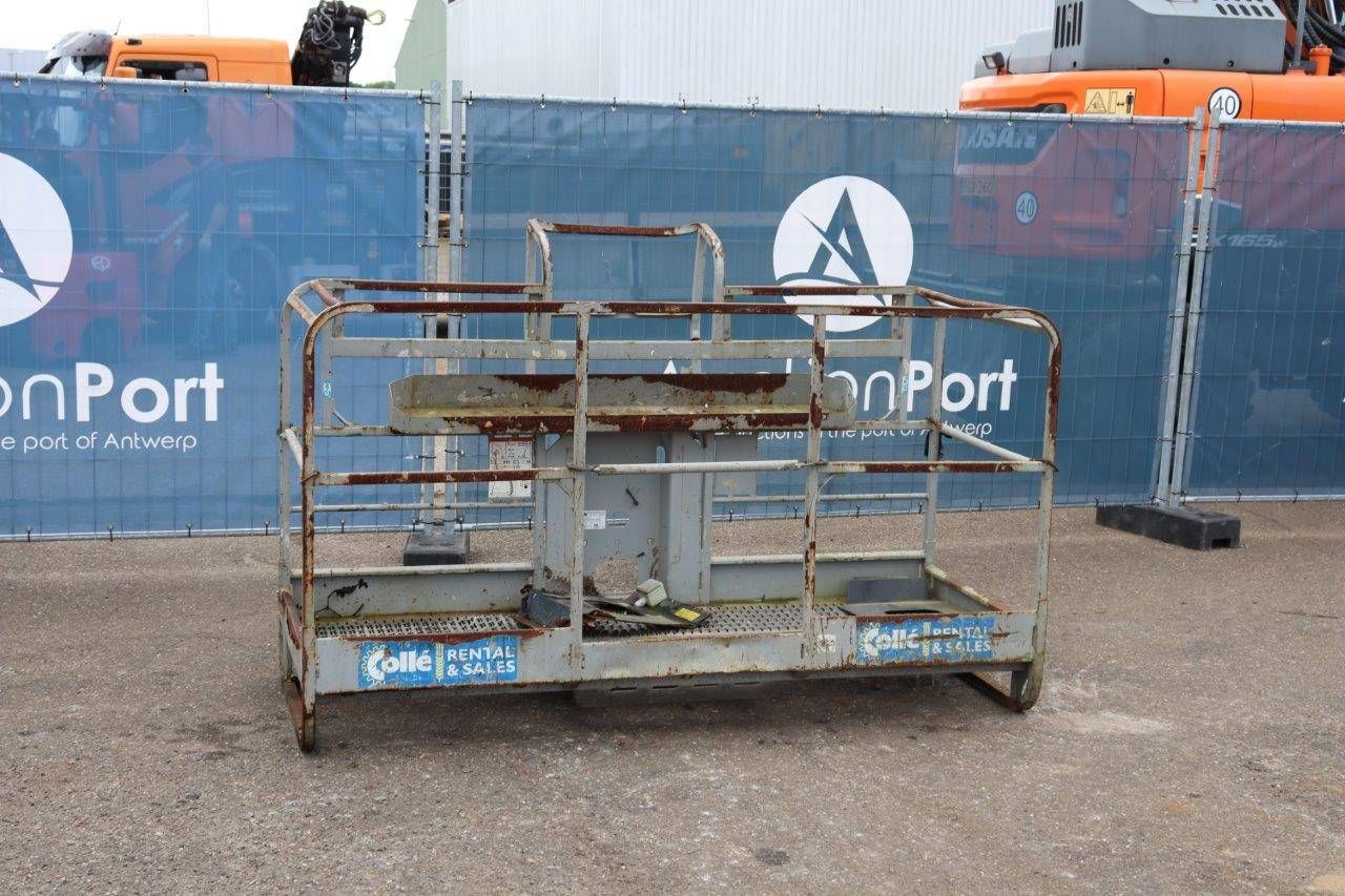 Cabin Aerial Work Platform 350kg