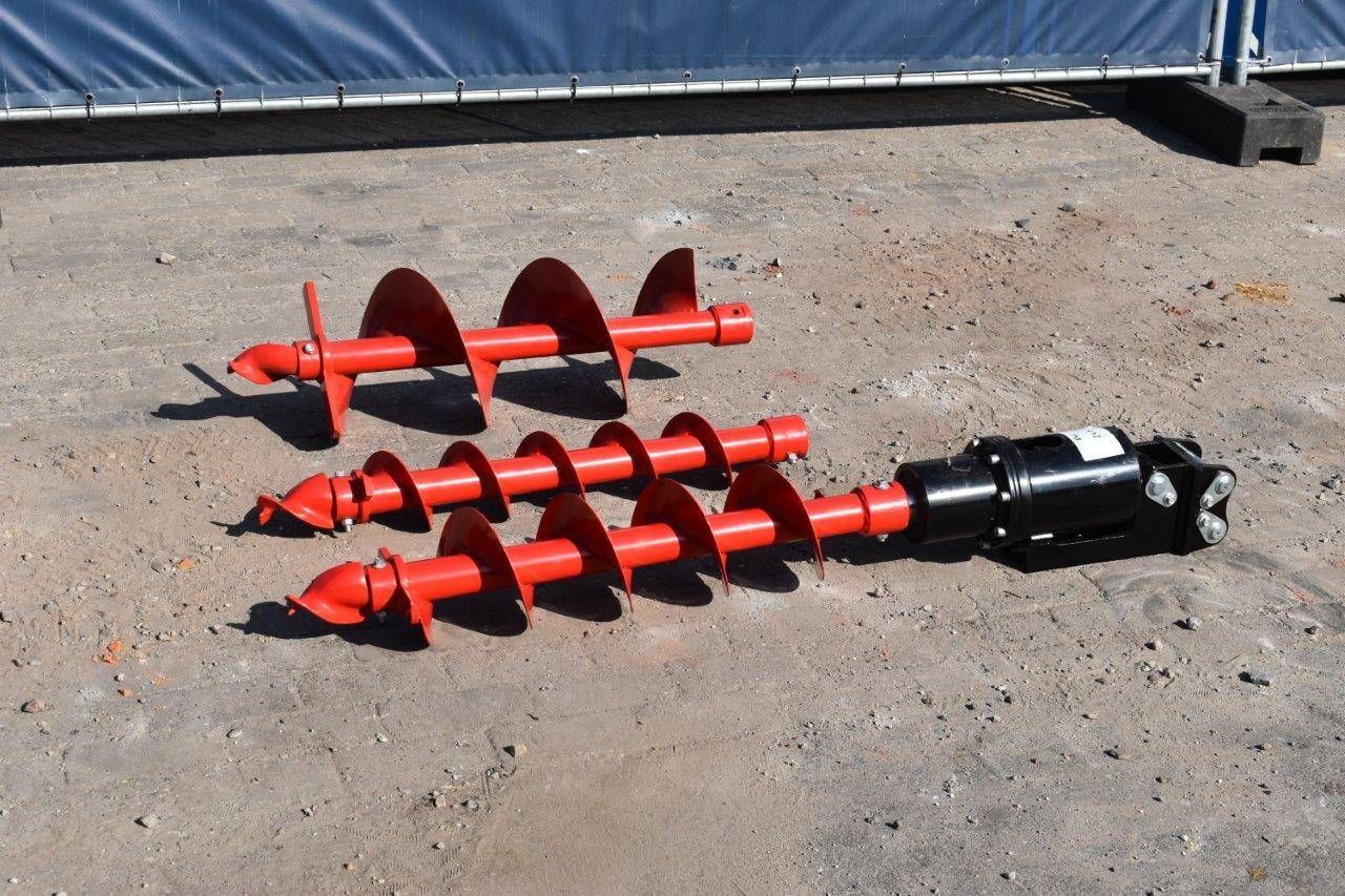 Earth drilling