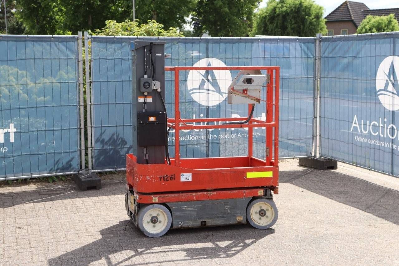 Skyjack SJ12 5.65m Electric Mast Lift 2014