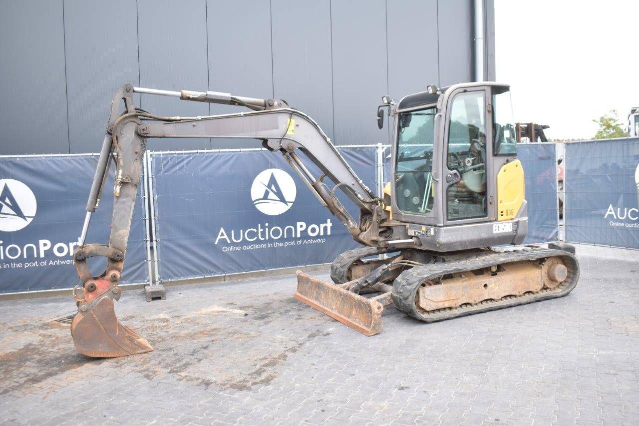 Excavator Volvo ECR50D Diesel