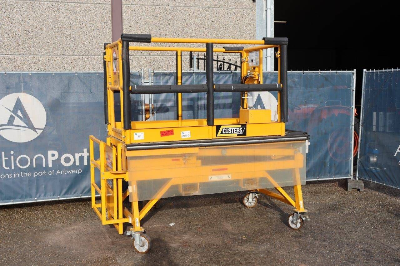 Scissor lift Custers CS 2.4 2.4m