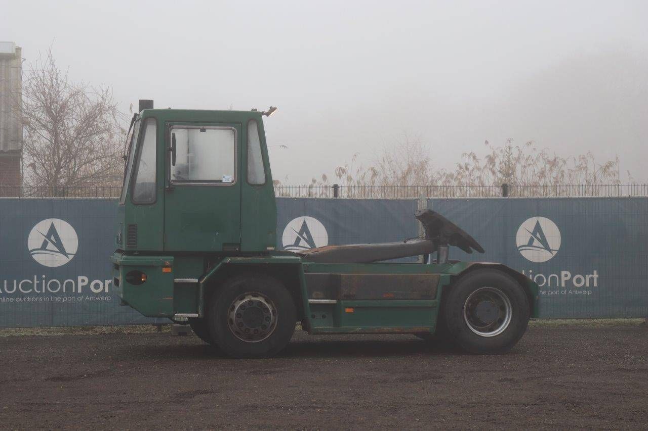 Terminal Tractor Sisu TR-161A4L2Z6 Diesel