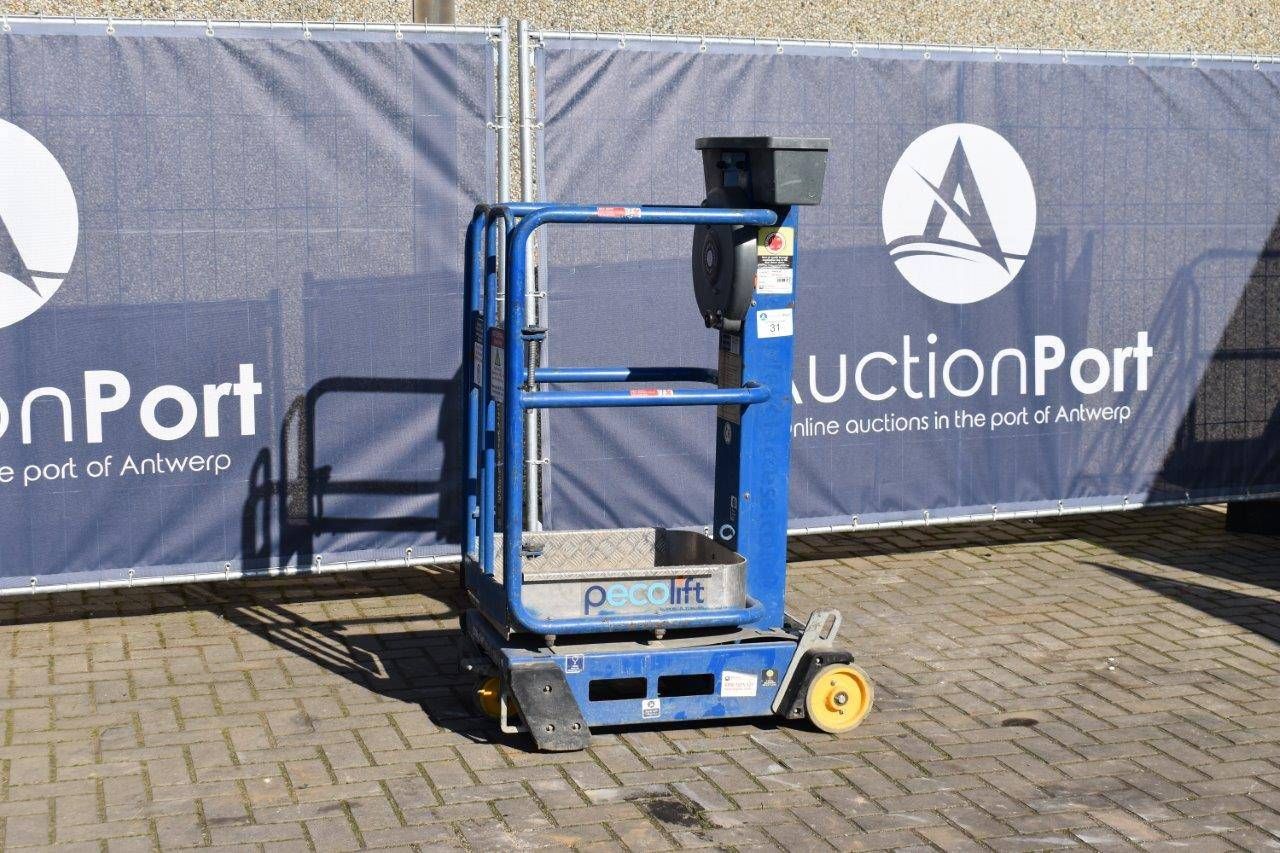 Peco Lift Power Towers Manual 3.5m