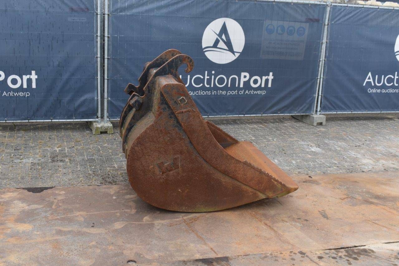 Digger bucket