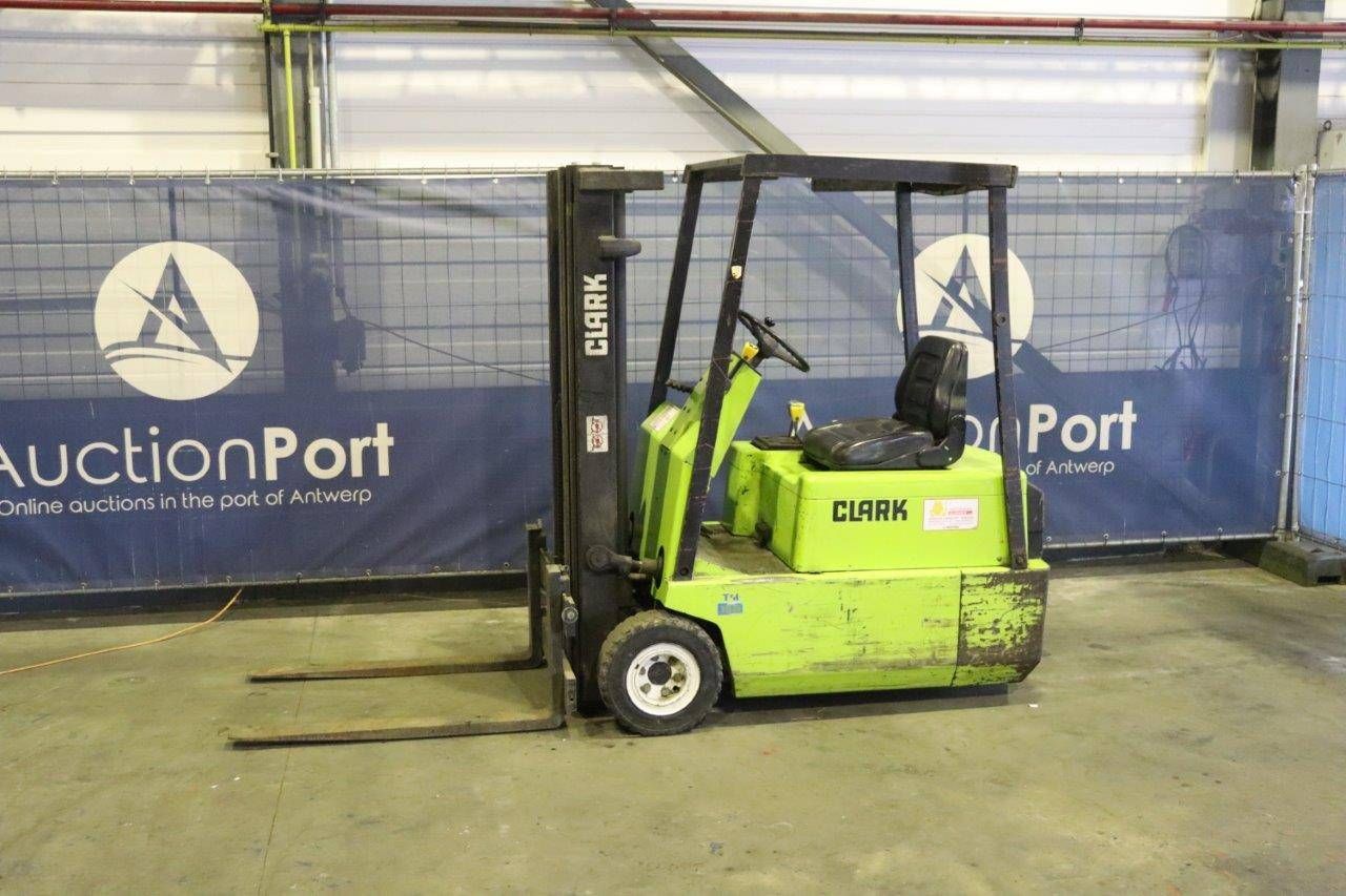 Chariot élévateur Clark TM15N Électrique 1500kg