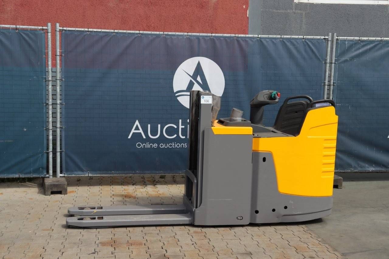 Stacker Jungheinrich ERD 220 Electric 2000kg 1.5m 2017