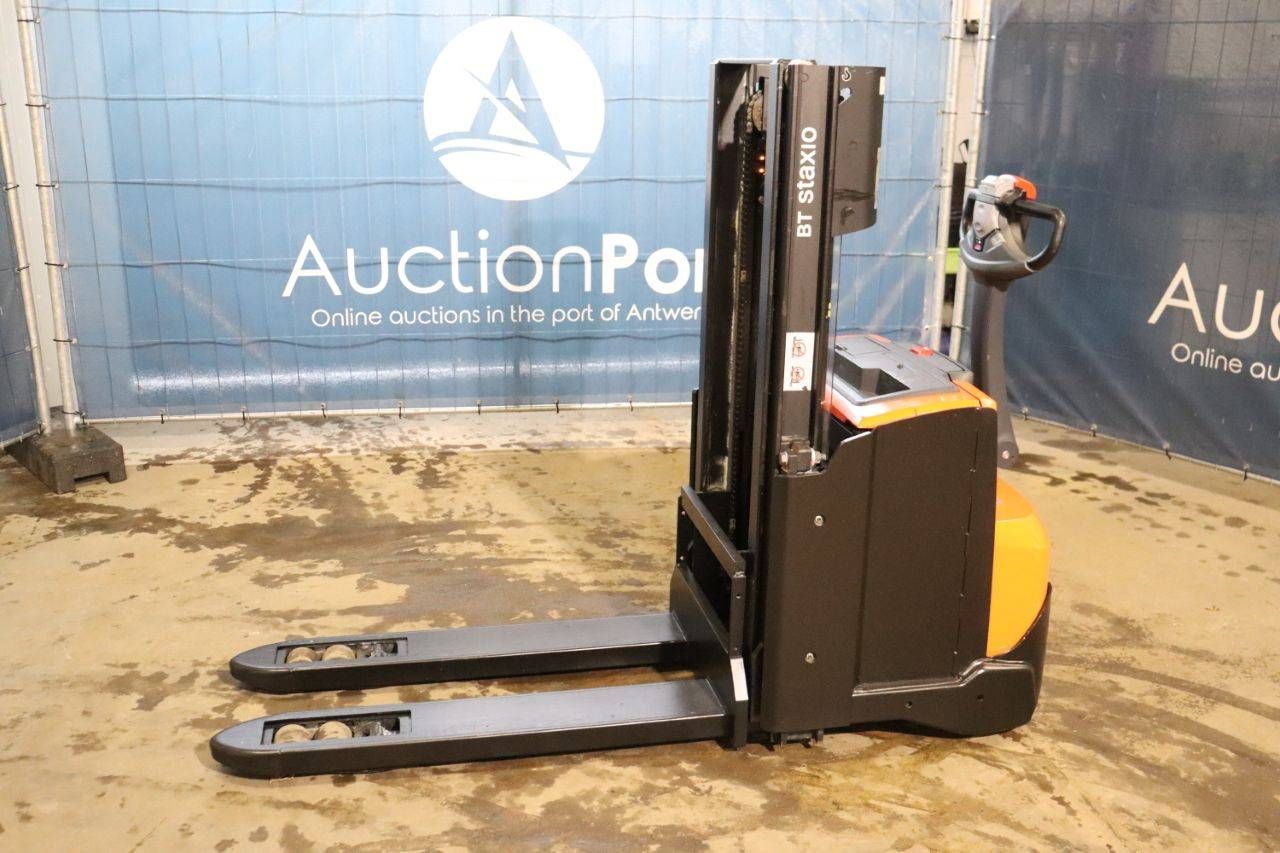 Toyota SWE Electric Stacker 2000kg
