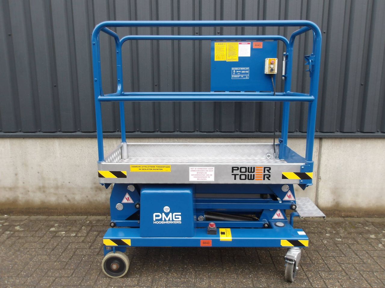 JLG Power Tower Electric Scissor Lift 5.10m 2017