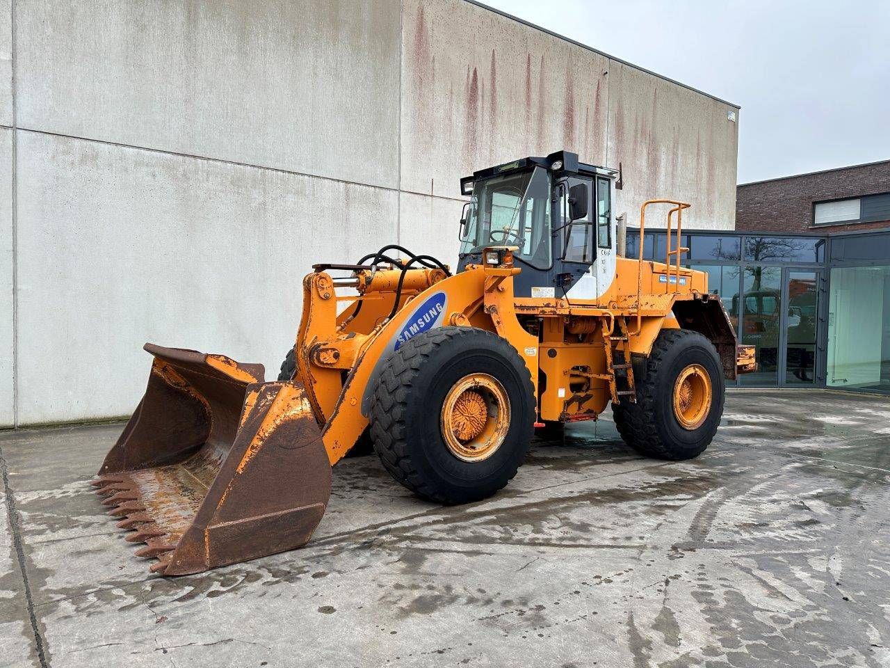 Wheel loader Samsung SL180-2 Diesel