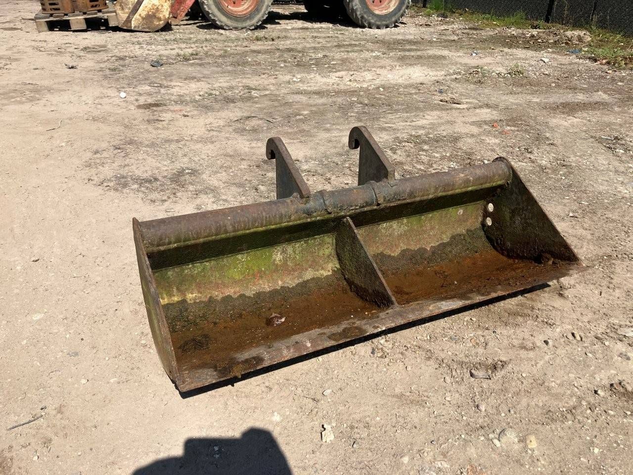 Wide Bucket