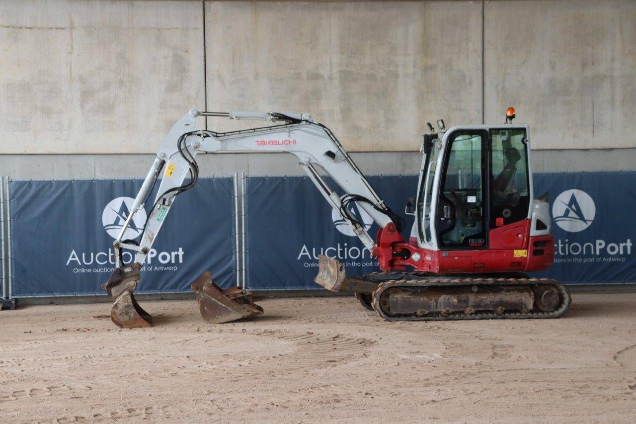 Rupsgraafmachine Takeuchi TB260 Diesel 46.6pk 2018