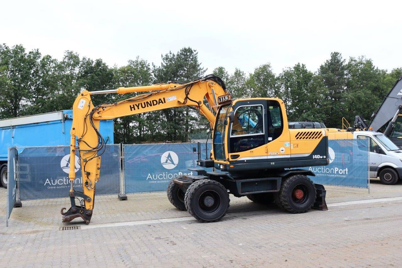 Excavator Hyundai Robex140W-9 Diesel 135hp 2012
