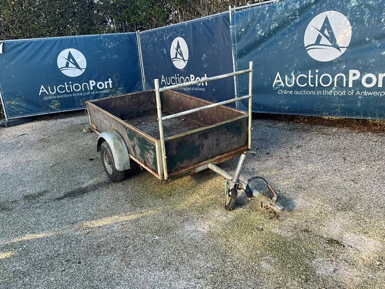 Trailer 183x112cm