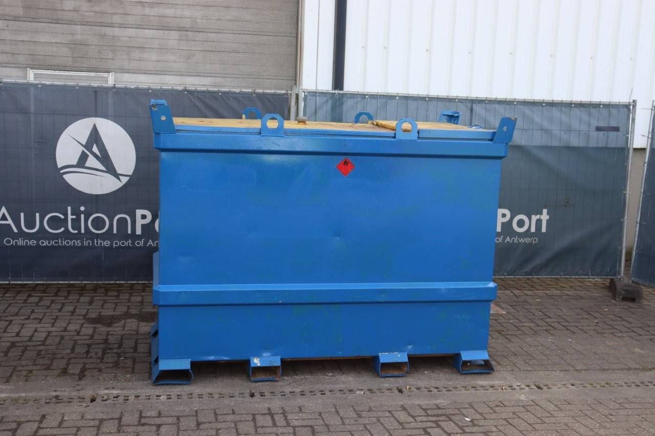 Oil barrel