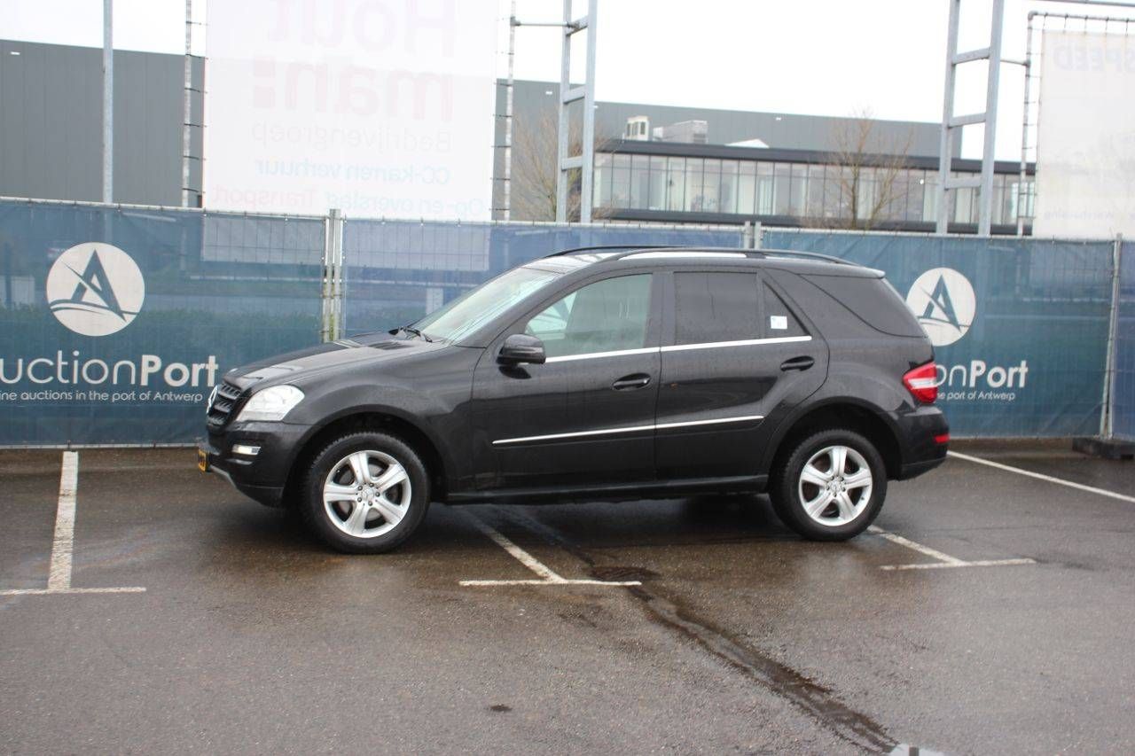 Passenger car Mercedes-Benz ML 350 CDI 4MATIC Diesel 170kW 2010