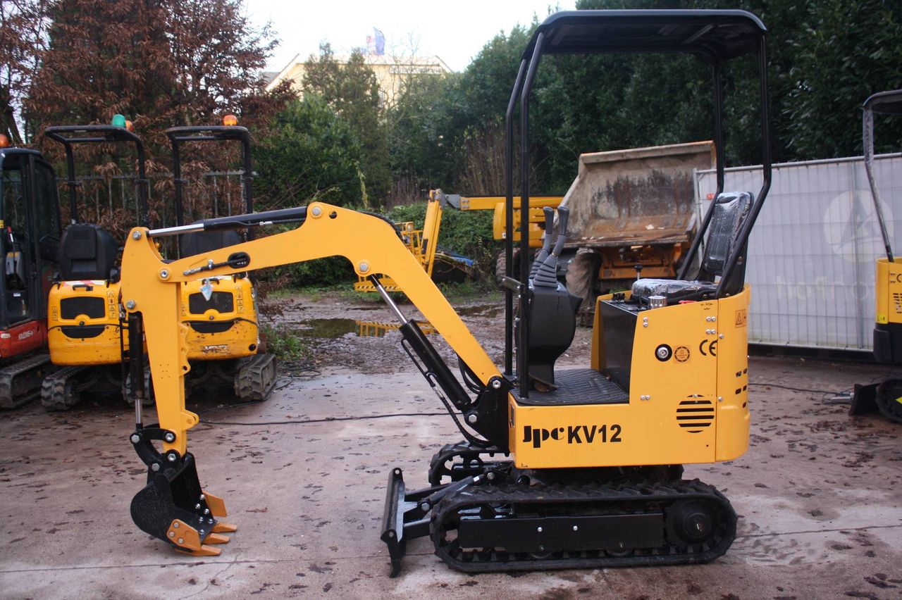 Mini digger JPC KV12 Diesel Demo