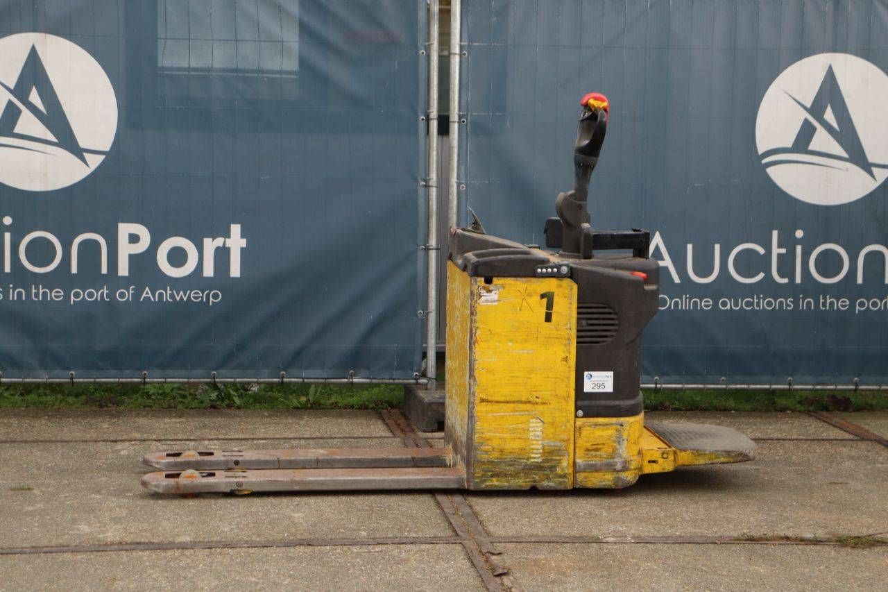 Pallet truck Komatsu MWP20F 1R Electric 2000kg 2006