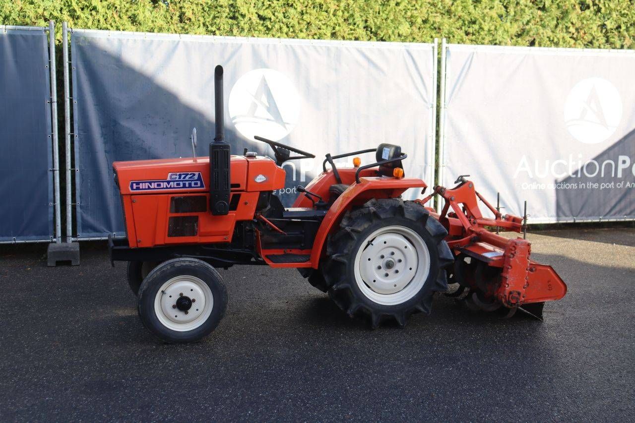 Mini trator Hinomoto C172 Diesel 18hp com cultivador
