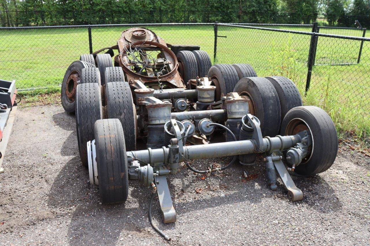 Semi-trailer axles 4 pieces