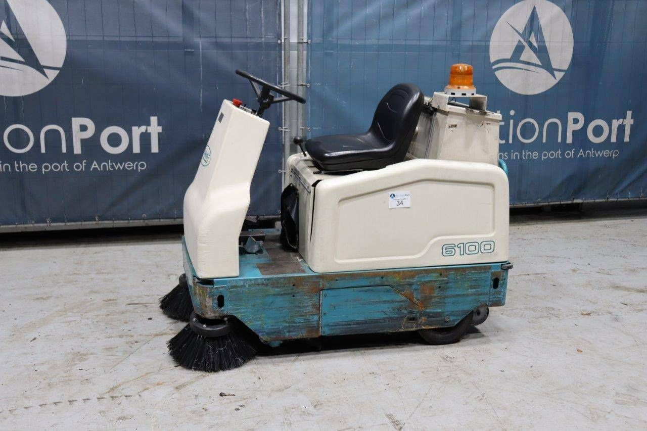 Sweeper Tennant 6100 Electric