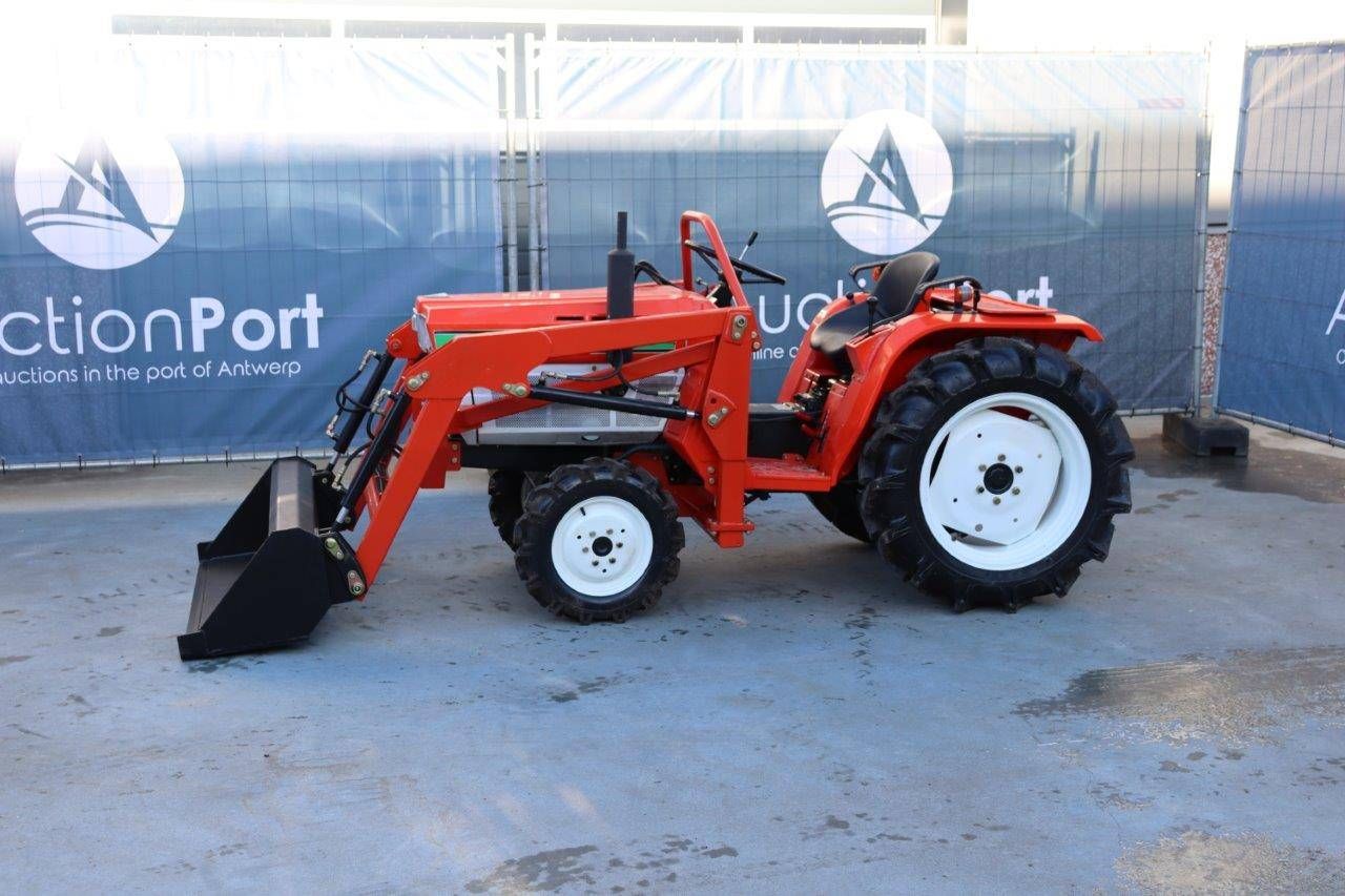 Mini tractor Kubota B1702 Diesel with front loader