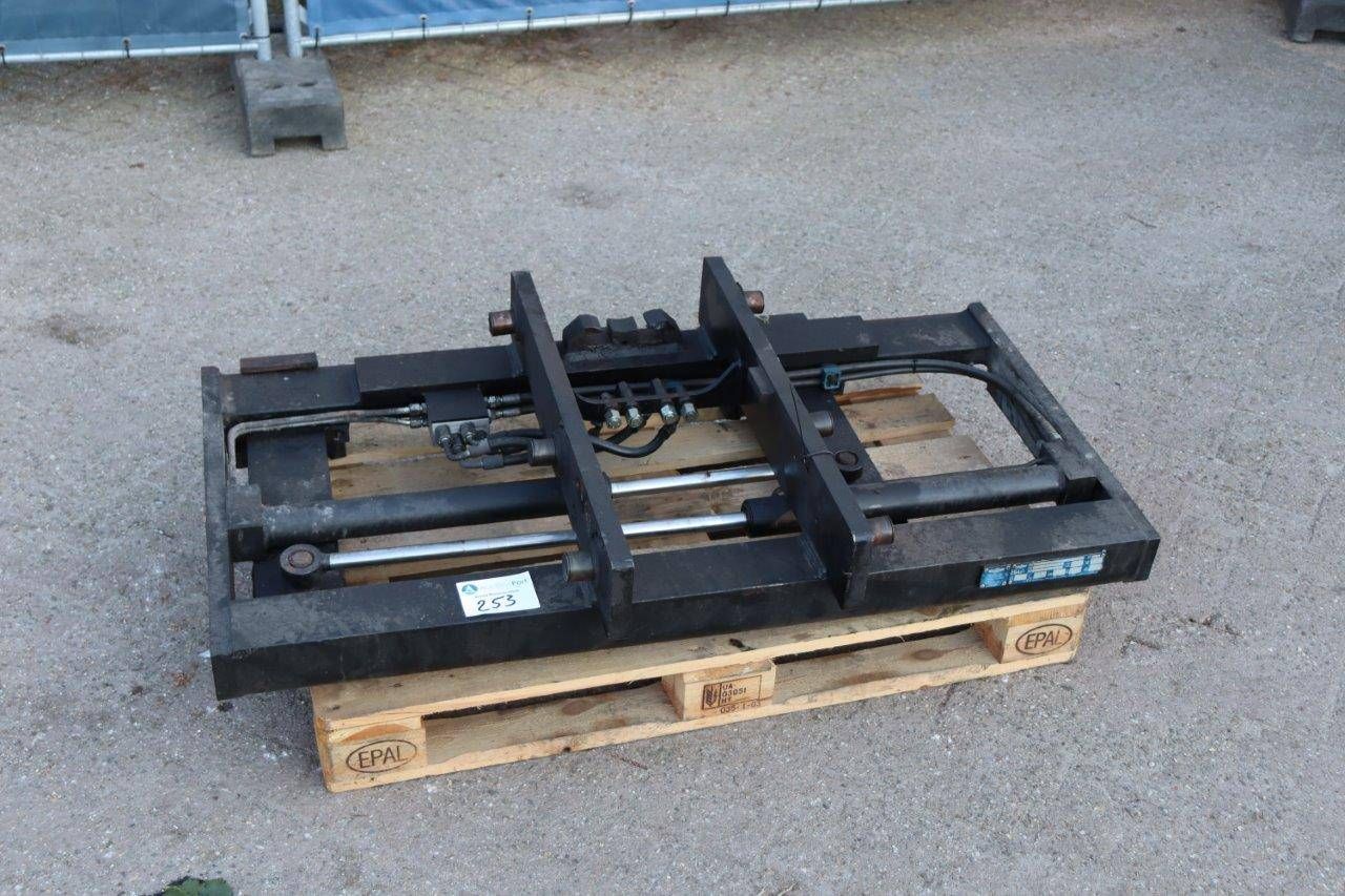 Fork positioner