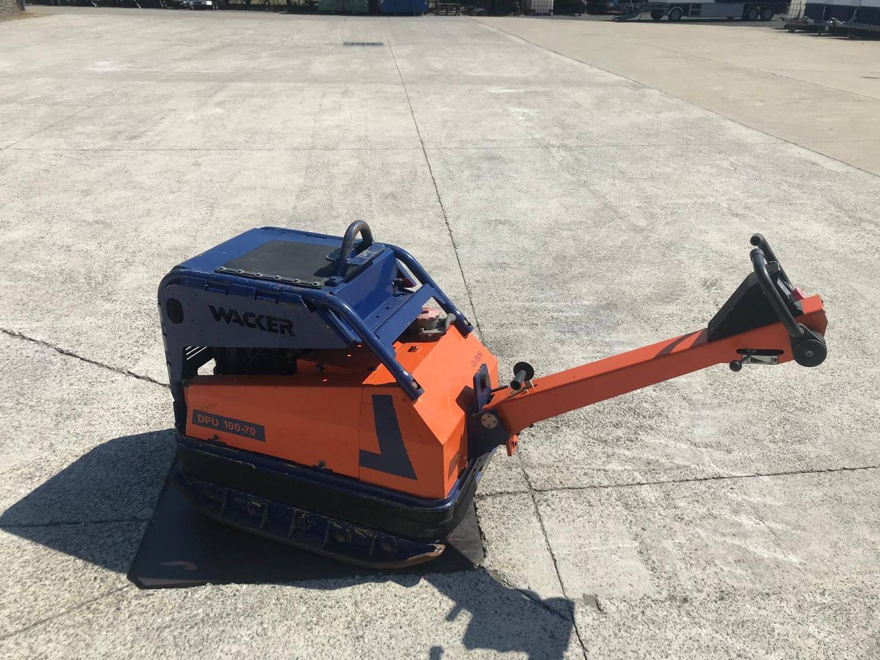 Vibrating plate Wacker DPU 100-70 Diesel 2008