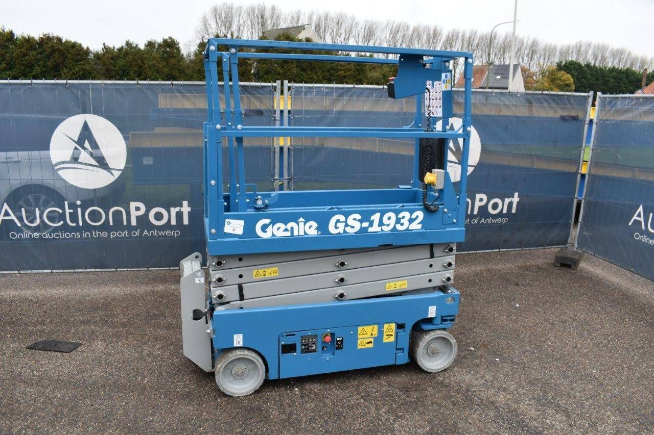 Scissor lift Genie GS-1932 Electric 7.8m