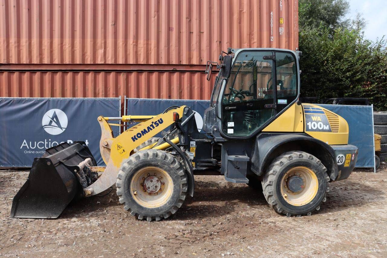 Pala gommata diesel Komatsu WA100M-6 da 66 kW, anno 2014