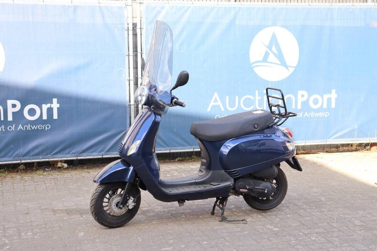 Scooter BTC RIVA Petrol 2hp 2015 (Margin)