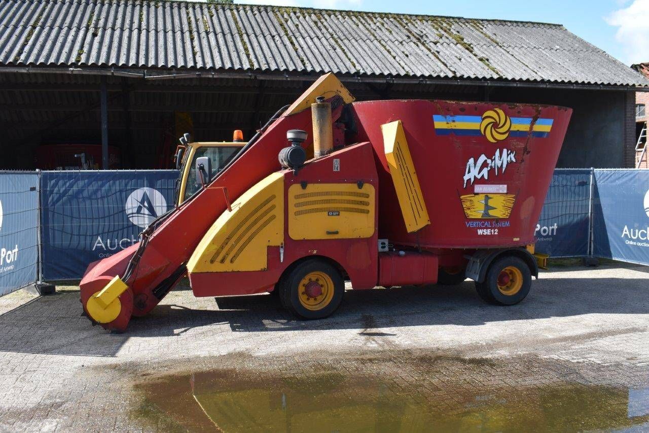 Mezclador de pienso AGM AgriMix WSE12 Diésel