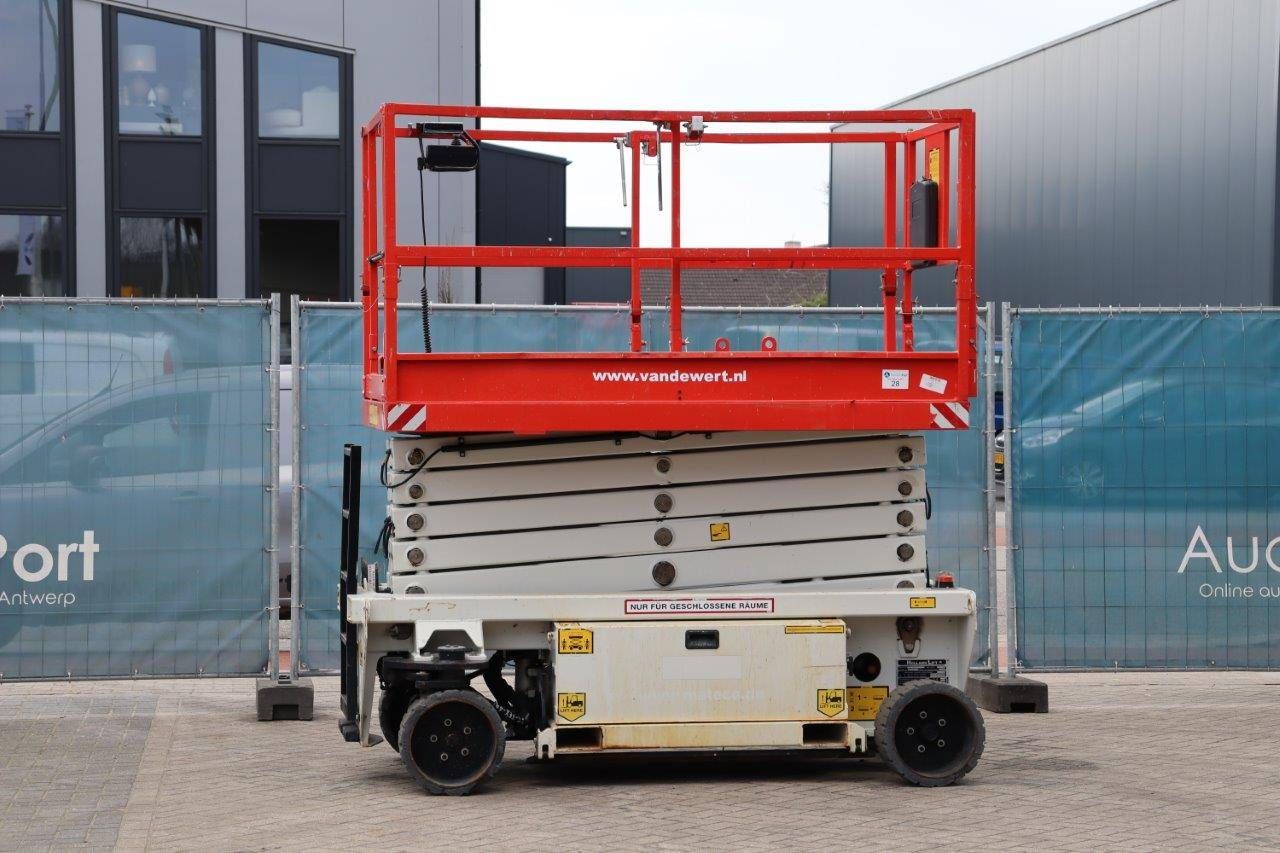 Scissor lift Holland Lift Eco Star HL11812 Electric 14m